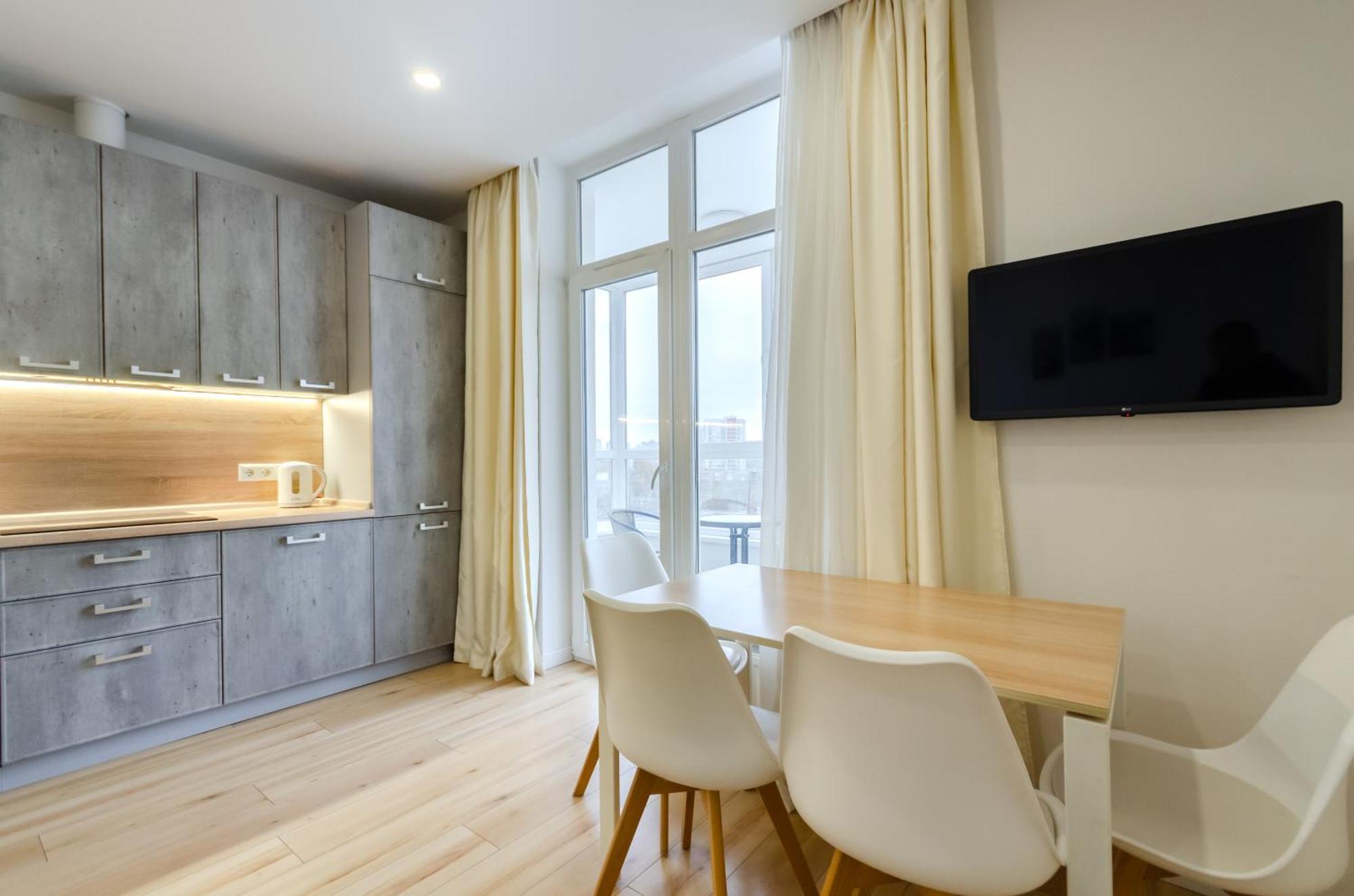 Petrovdom 78-170 Smart Comfort In Rc Nivki Park Kijów Zewnętrze zdjęcie